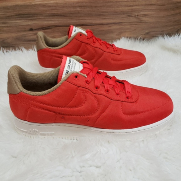 New Nike Air Force 1 Lux Red Low Sneakers - Picture 3 of 8